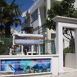 아파트 Apartments Villa More 마카르스카