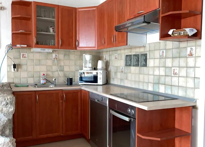 公寓 Apartments Villa More