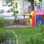 Apartments Villa More מאקרסקה