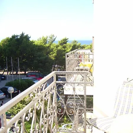 Appartamento Apartments Villa More