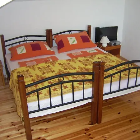 Apartments Villa More Makarska