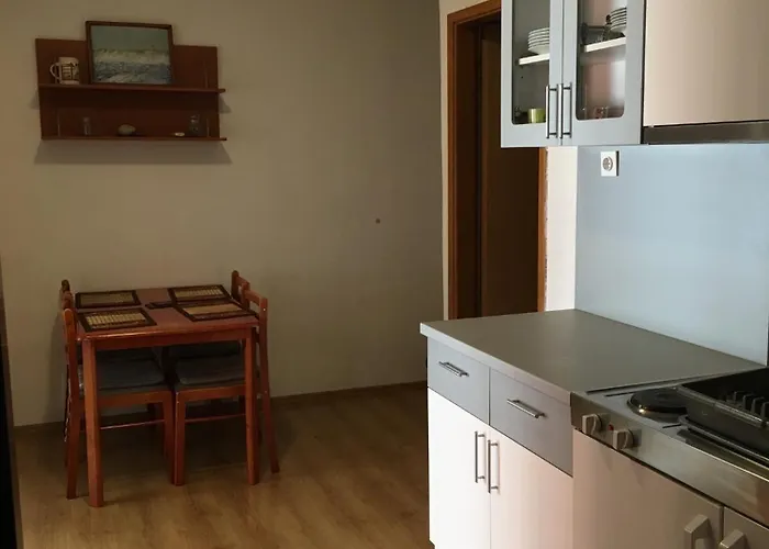 Apartments Villa More * Μακάρσκα