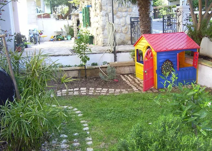 Apartments Villa More Μακάρσκα