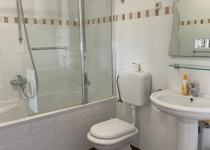 Apartments Villa More ماكارسكا