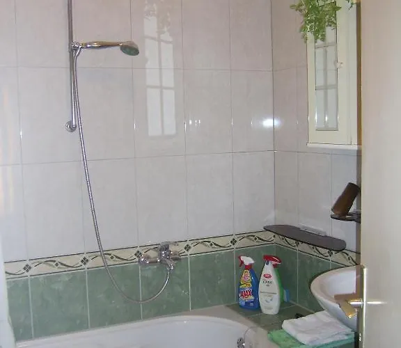 Apartments Villa More * ماكارسكا